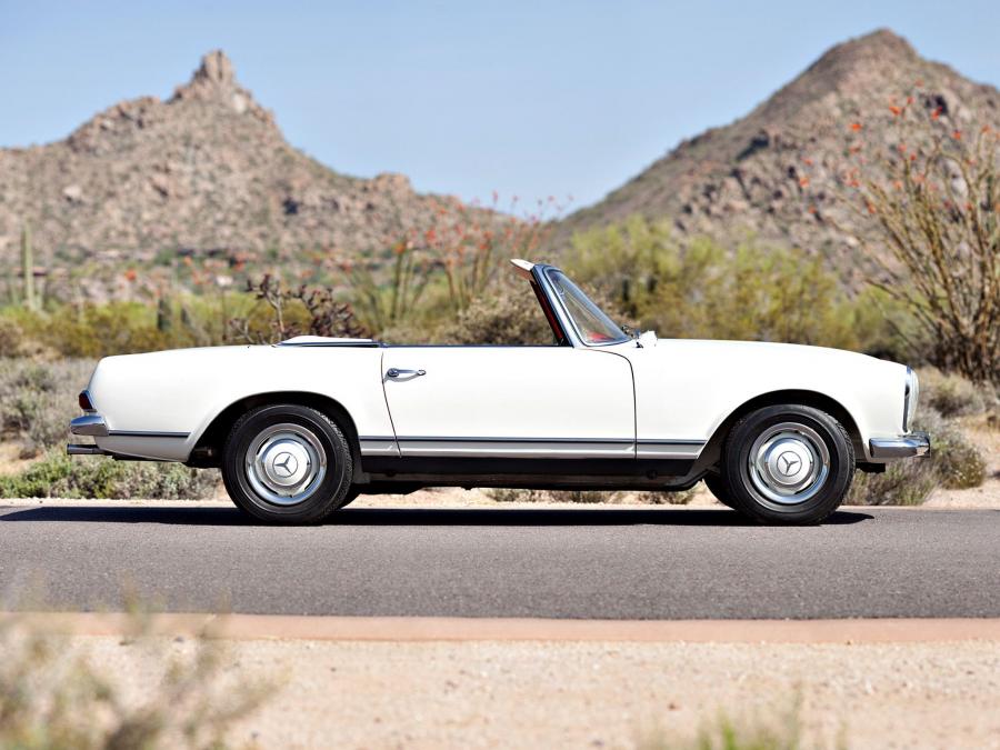  Mercedes-Benz 250 SL 1966 года  (фото 6 из 6)